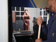 精彩妩媚人妖黛西·泰勒女歌星给和猛男粉丝啪啪