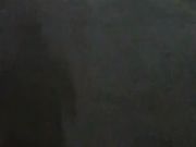 黑丝露胸短裙性感美女在地下停车场被色狼按在车里啪啪,掀开短裙穿的竟是开档丝袜情趣内裤